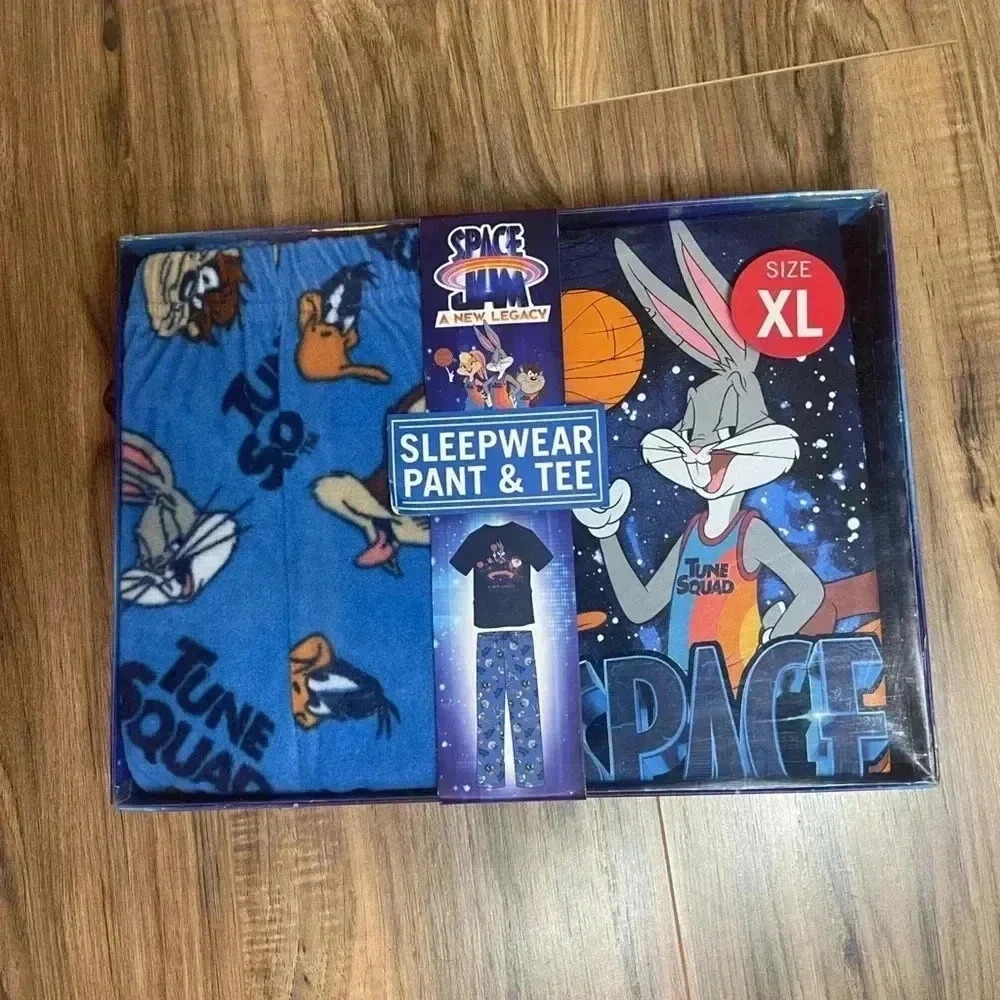 Space Jam set Pants and Tee (RARE)